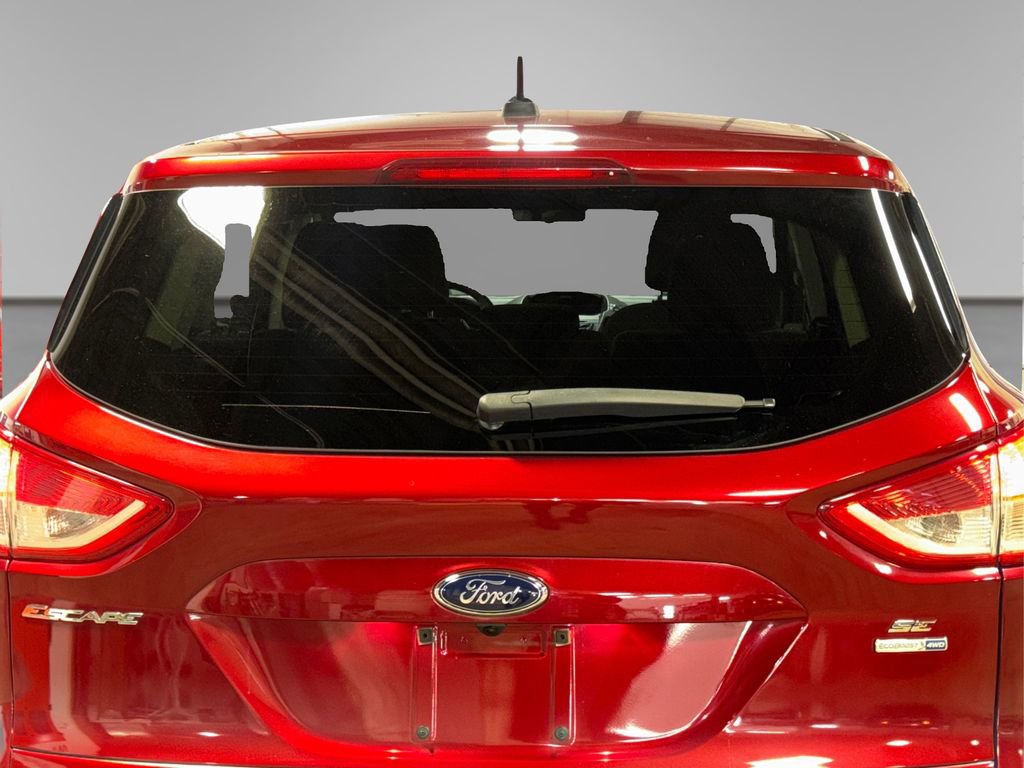 Used 2015 Ford Escape SE image 16