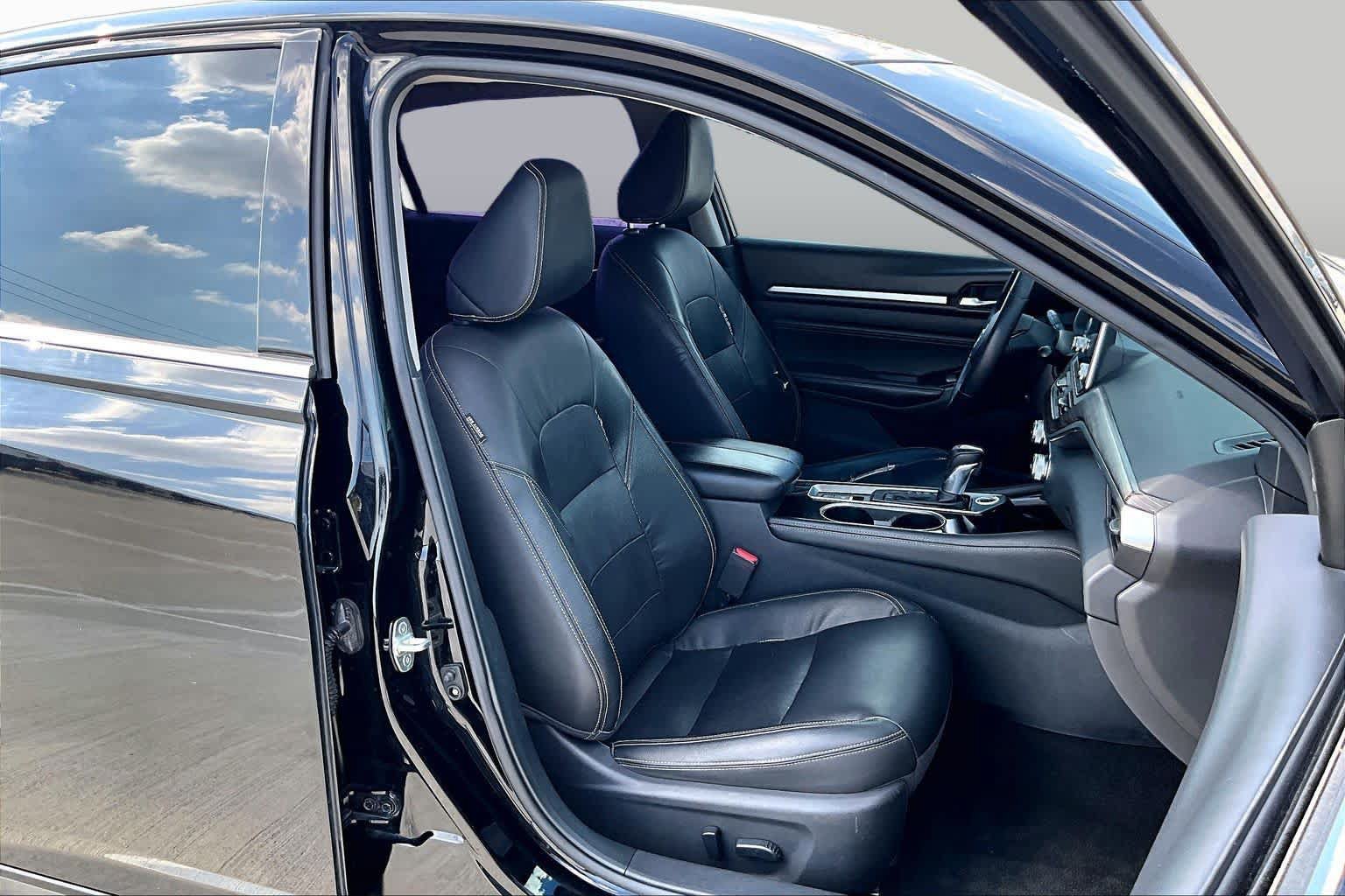 Used 2020 Nissan Altima 2.5 SL FWD image 9