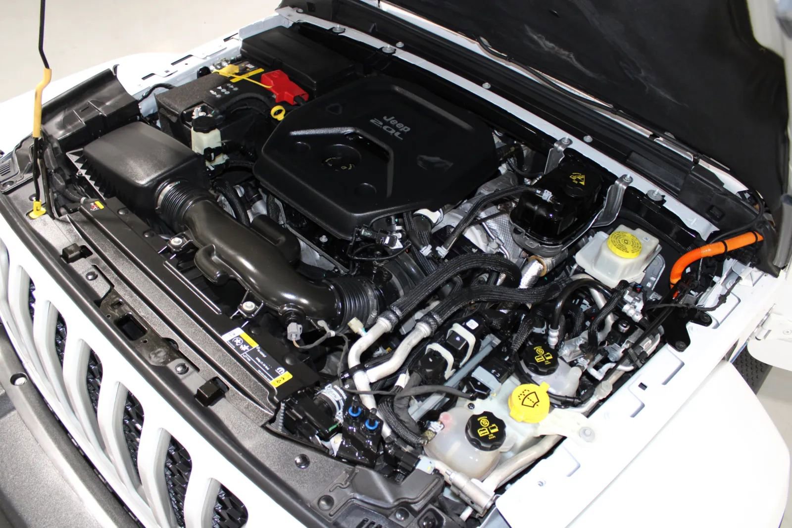 Used 2021 Jeep Wrangler Unlimited Sahara w/ Cold Weather Group image 40