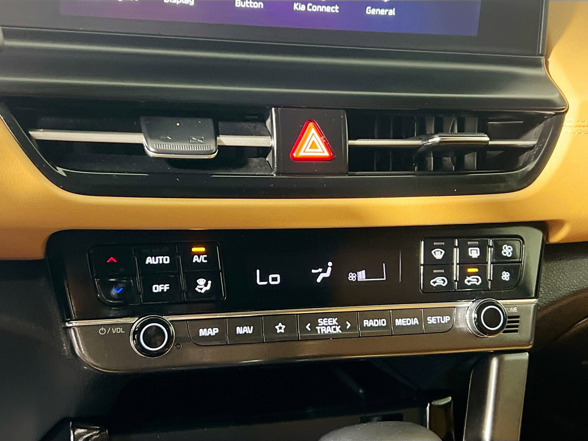 Used 2024 Kia Seltos EX image 27