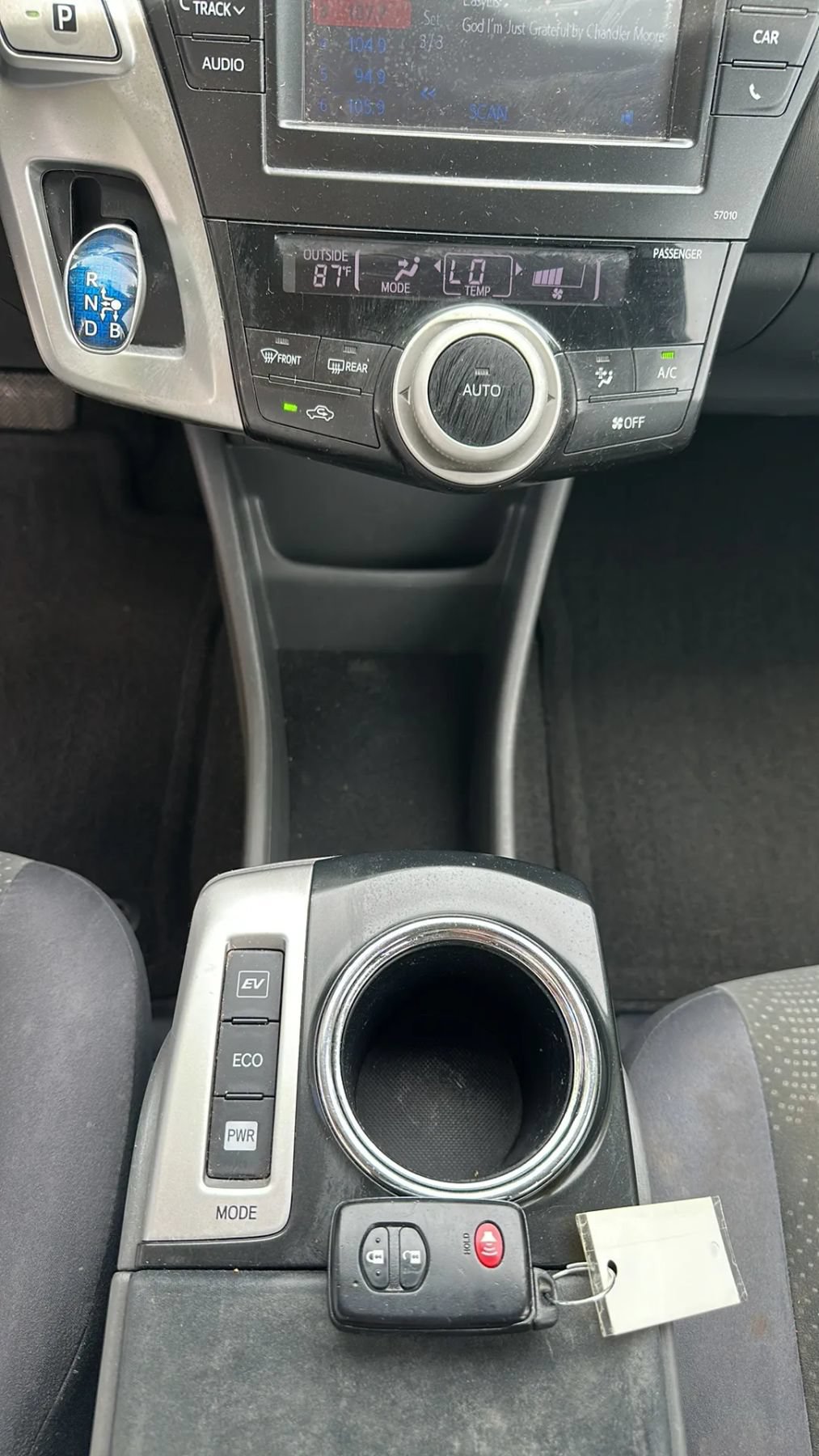 Used 2012 Toyota Prius V Two FWD image 37