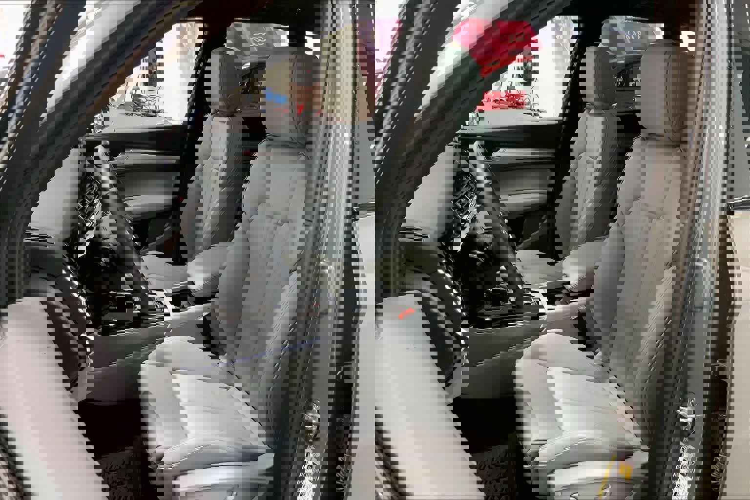 Certified 2025 Audi Q5 2.0T Premium w/ Convenience Plus Package image 10