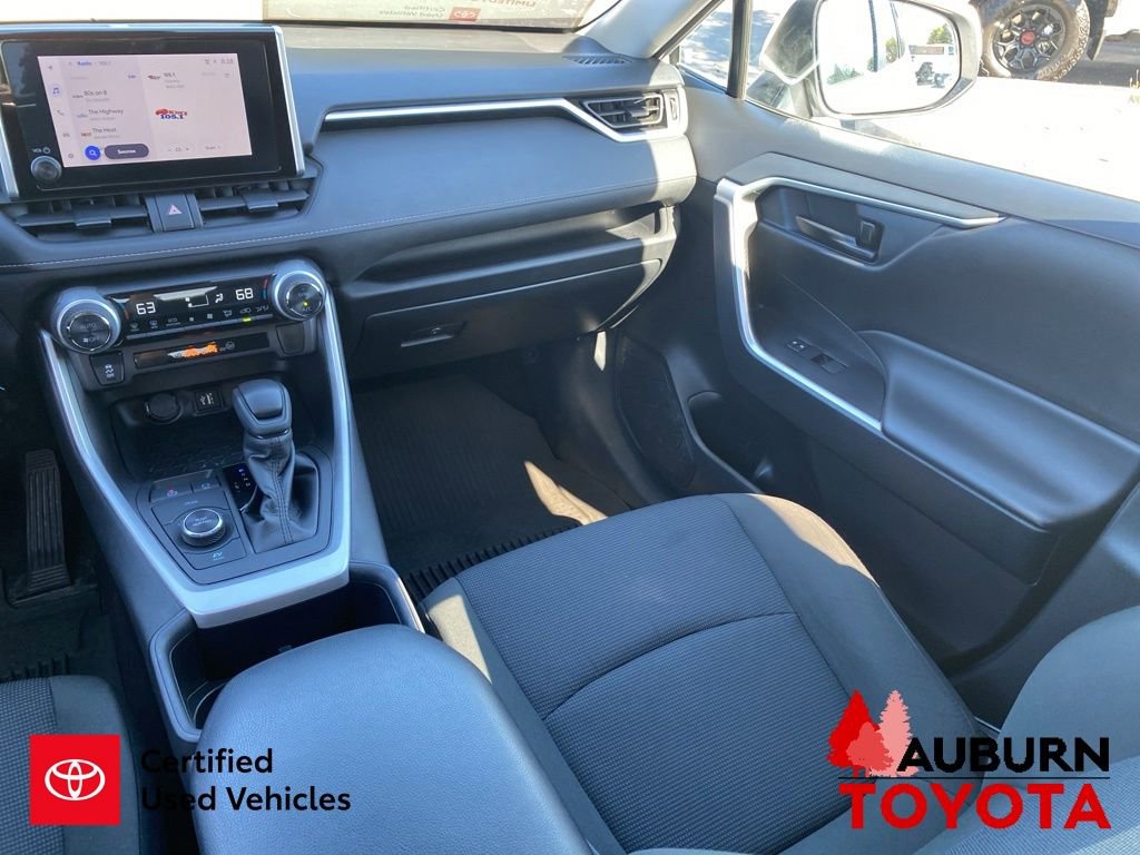Certified 2024 Toyota RAV4 LE AWD/4WD image 26