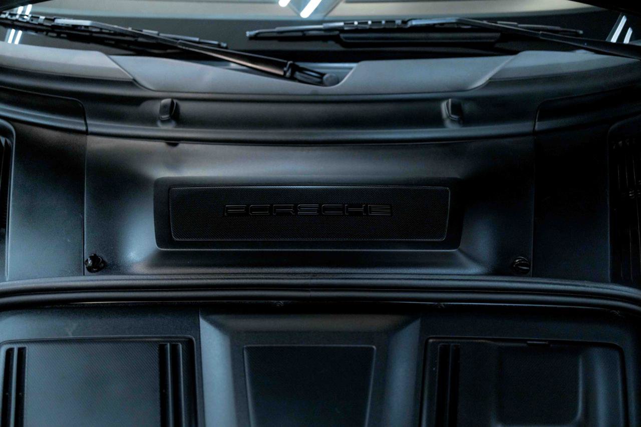 Used 2011 Porsche 911 Turbo S image 82