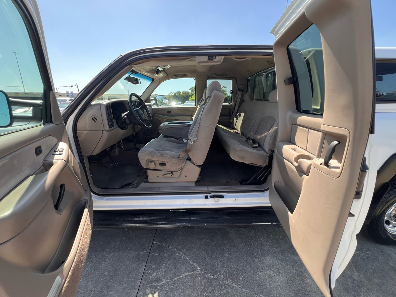 Used 2002 Chevrolet Silverado 2500 LS w/ Electrical Convenience Pkg image 51