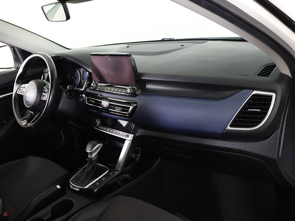 Used 2023 Kia Seltos S w/ Navigation Package image 27