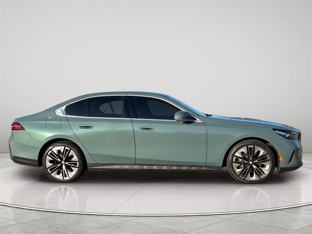 Used 2026 BMW 540i xDrive image 14