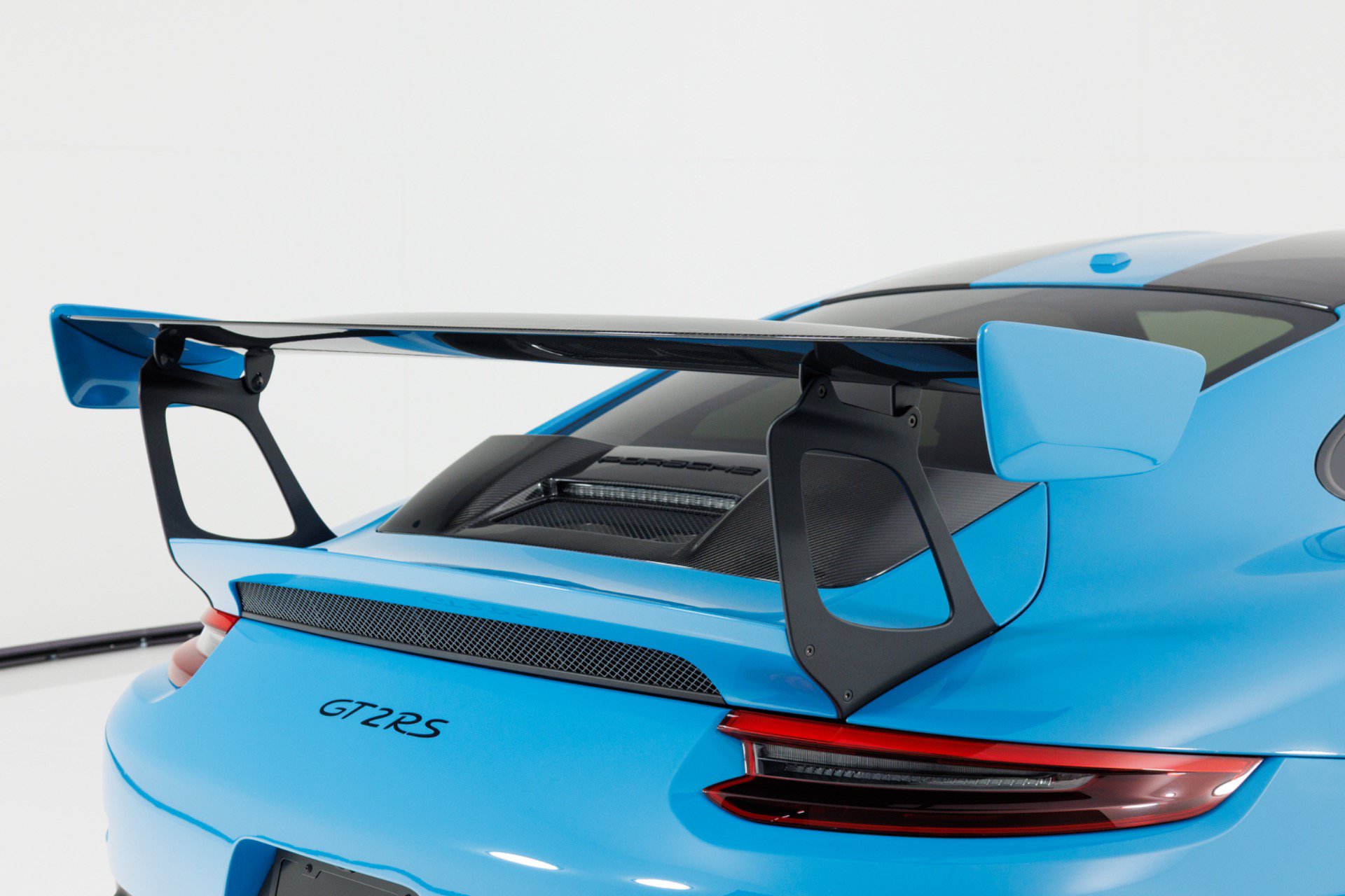 Used 2018 Porsche 911 GT2 RS RWD image 71