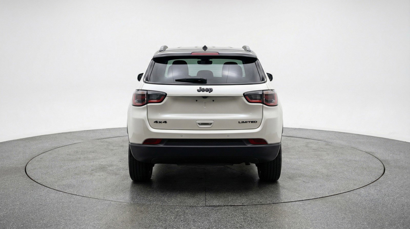 Used 2025 Jeep Compass Trailhawk image 7