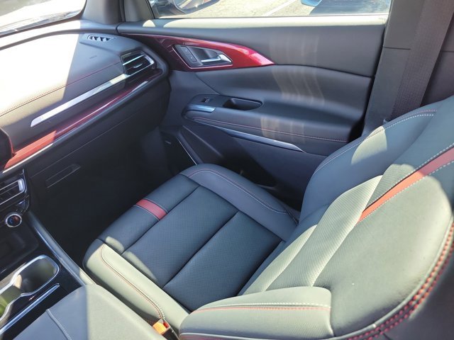 Used 2024 Chevrolet Traverse RS image 4