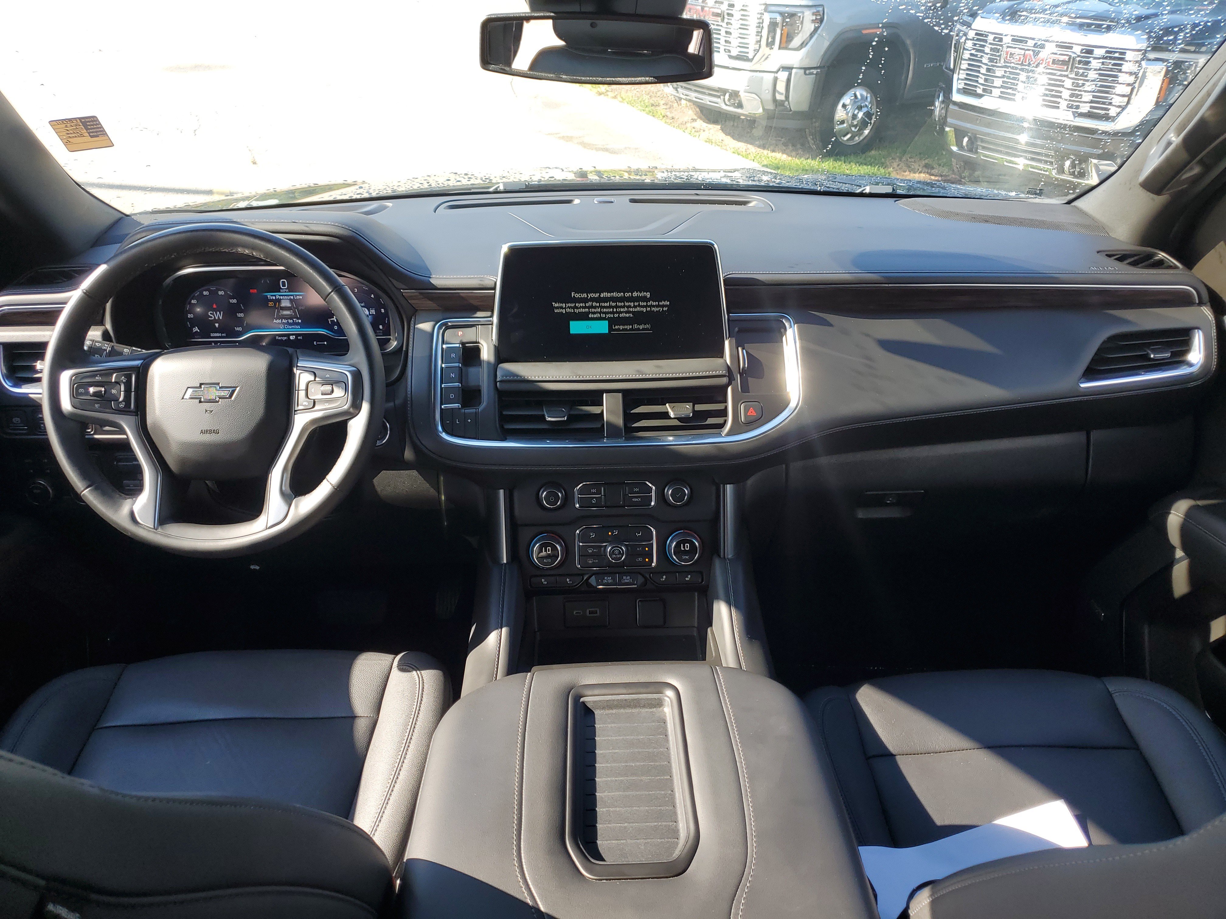 Used 2023 Chevrolet Tahoe Z71 w/ Luxury Package AWD/4WD image 20