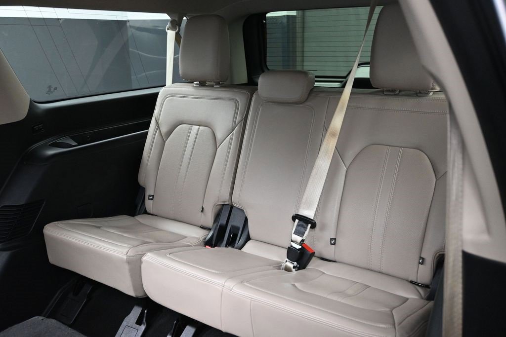 Used 2024 Ford Expedition Max Limited image 35