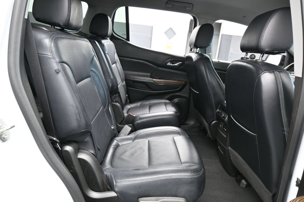 Used 2023 GMC Acadia SLE w/ Driver Convenience Package FWD image 42