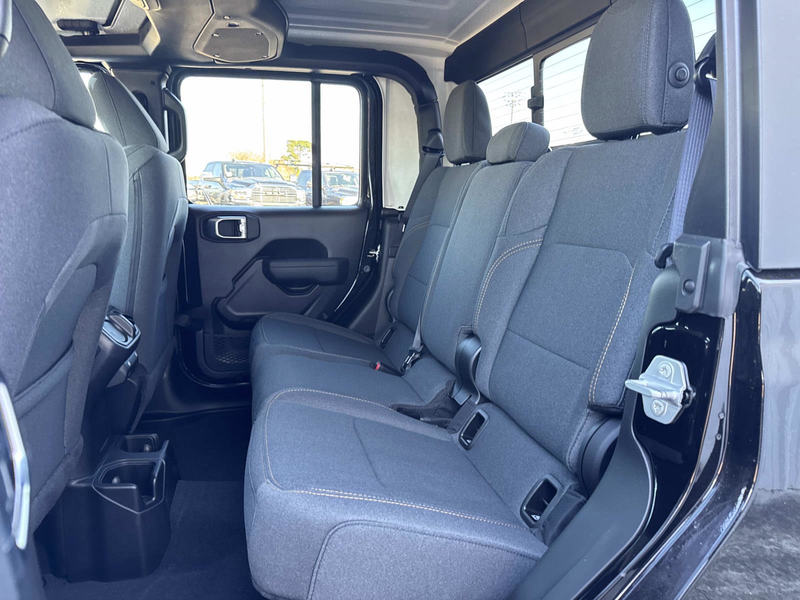 New 2026 Jeep Gladiator Sport AWD/4WD image 7