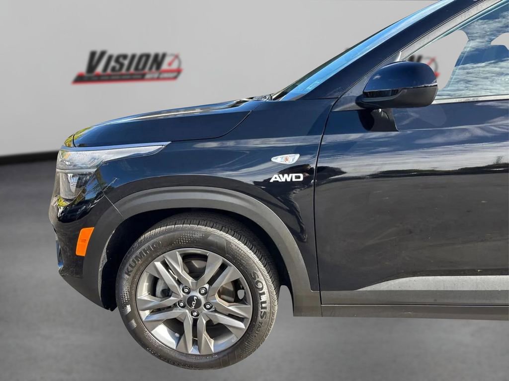 Certified 2023 Kia Seltos LX image 12