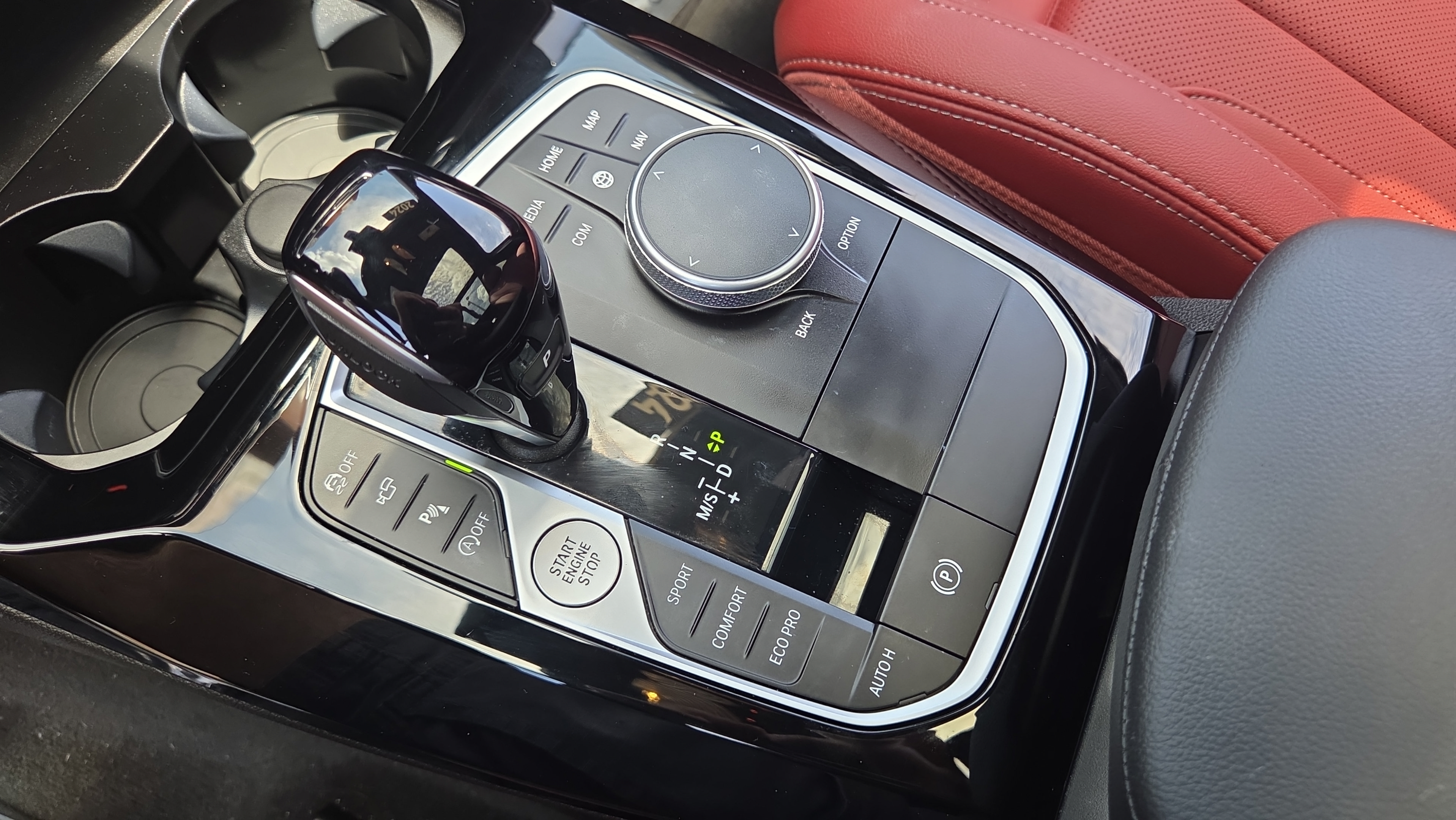 Used 2024 BMW X3 sDrive30i w/ Convenience Package RWD image 32