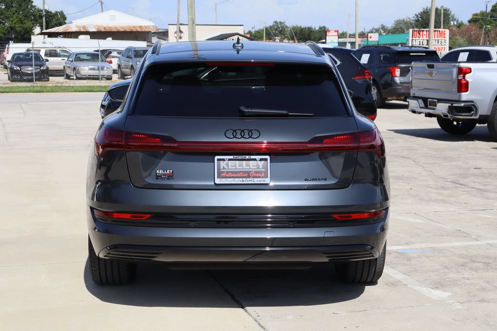 Used 2022 Audi e-tron Premium Plus w/ Premium Plus Package AWD/4WD image 8