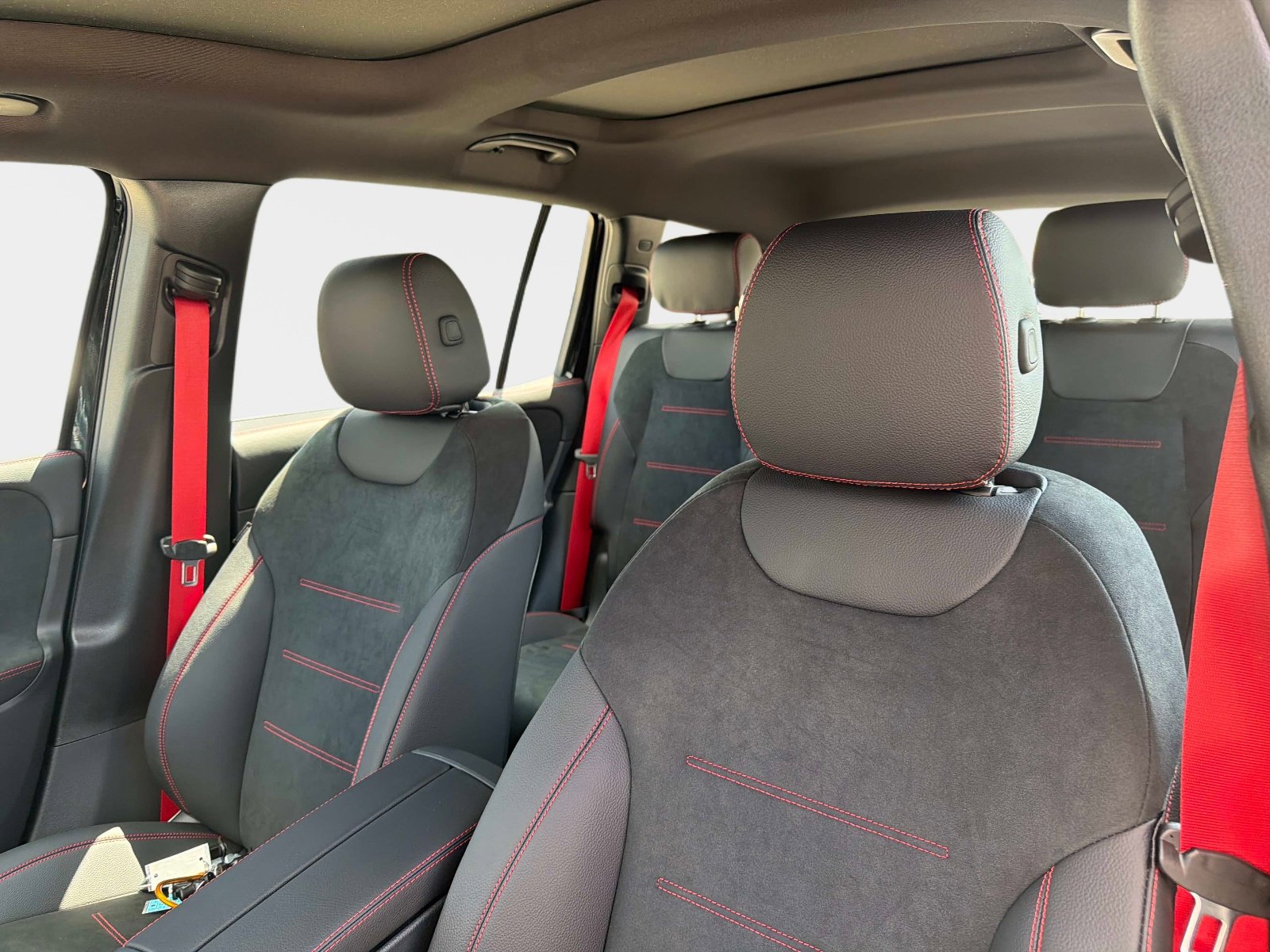 New 2026 Mercedes-Benz GLB 35 AMG 4MATIC image 19