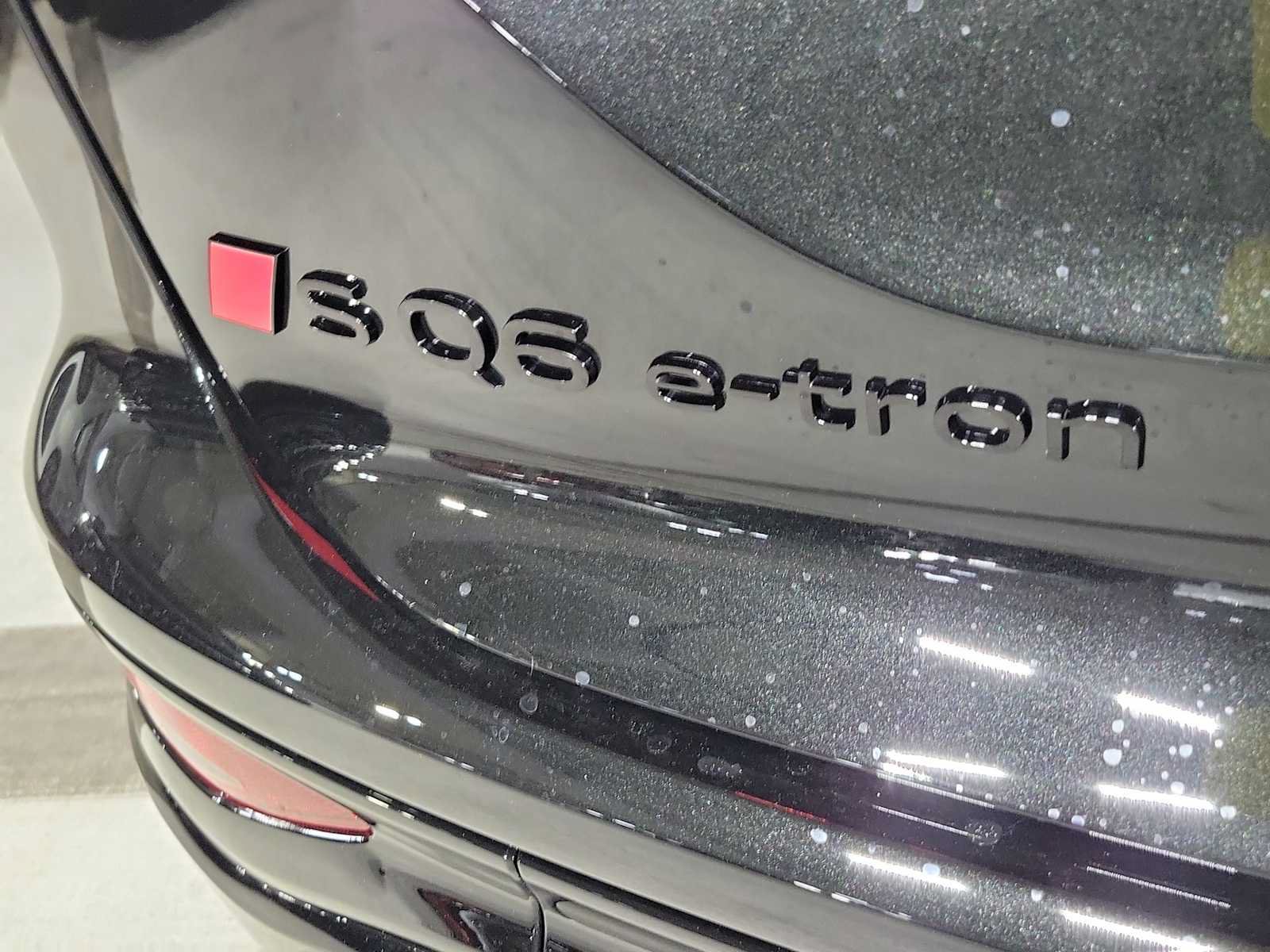 New 2027 Audi SQ6 e-tron Premium Plus AWD/4WD image 9