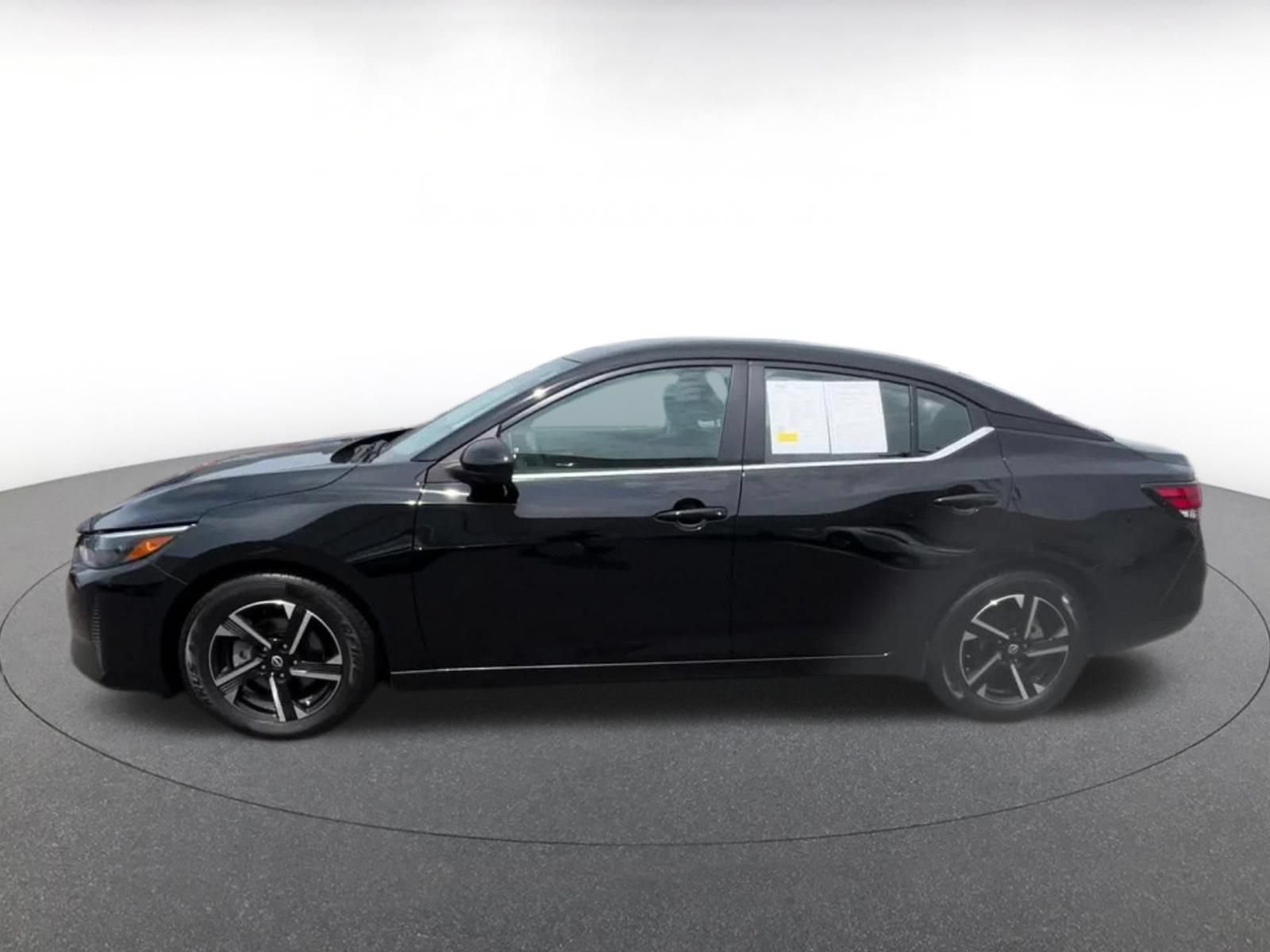 Used 2025 Nissan Sentra SV FWD image 8