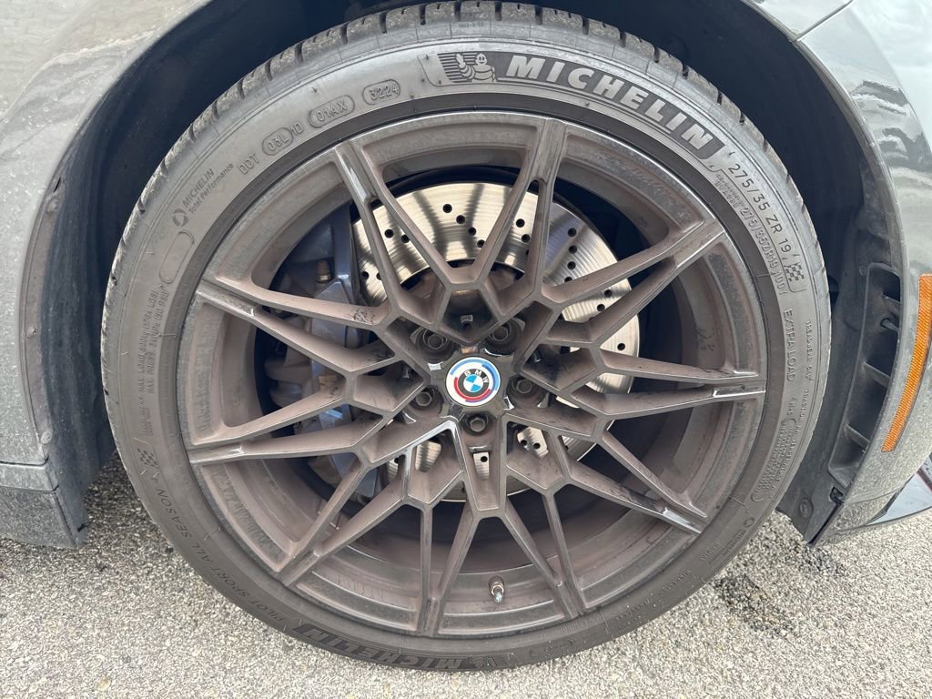 Used 2022 BMW M3 w/ M Carbon Exterior Package RWD image 6