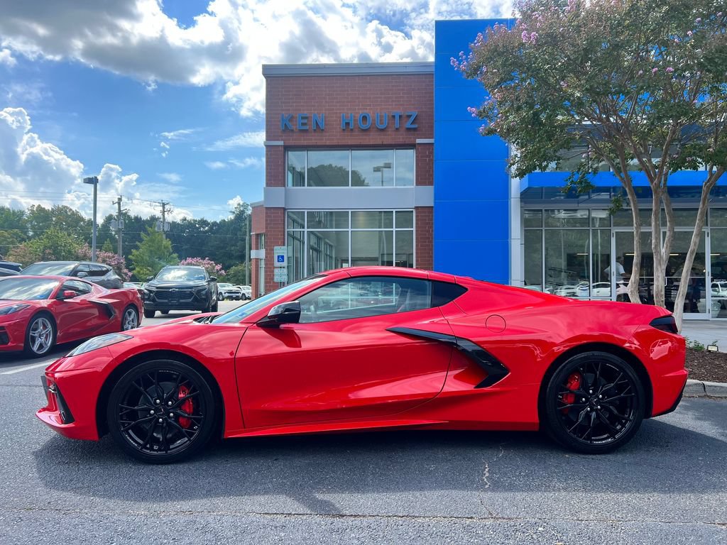 New 2027 Chevrolet Corvette Stingray Coupe w/ Battery Protection Package RWD image 2