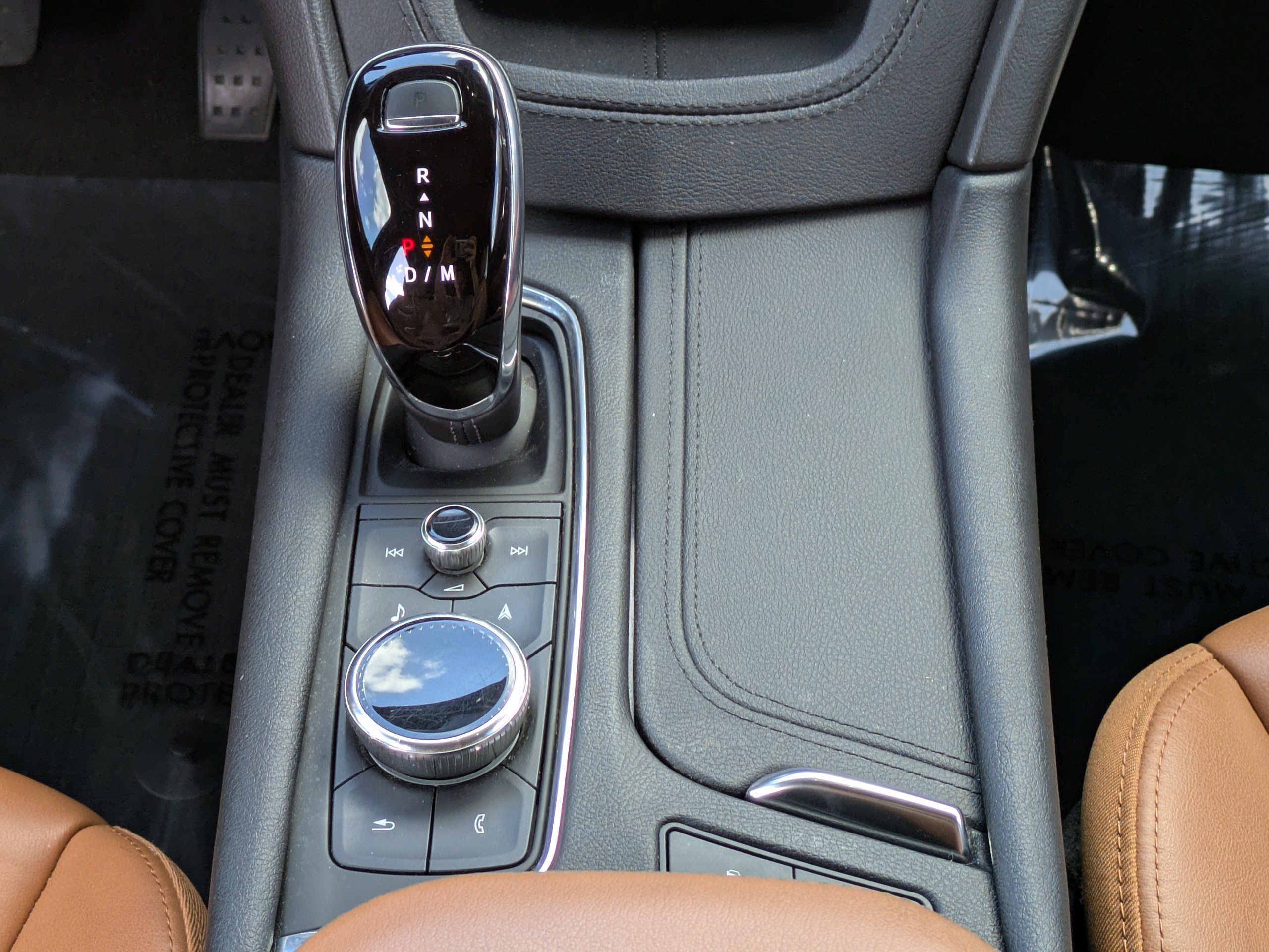 Certified 2023 Cadillac XT5 Premium Luxury w/ LPO, Floor Liner Package image 18