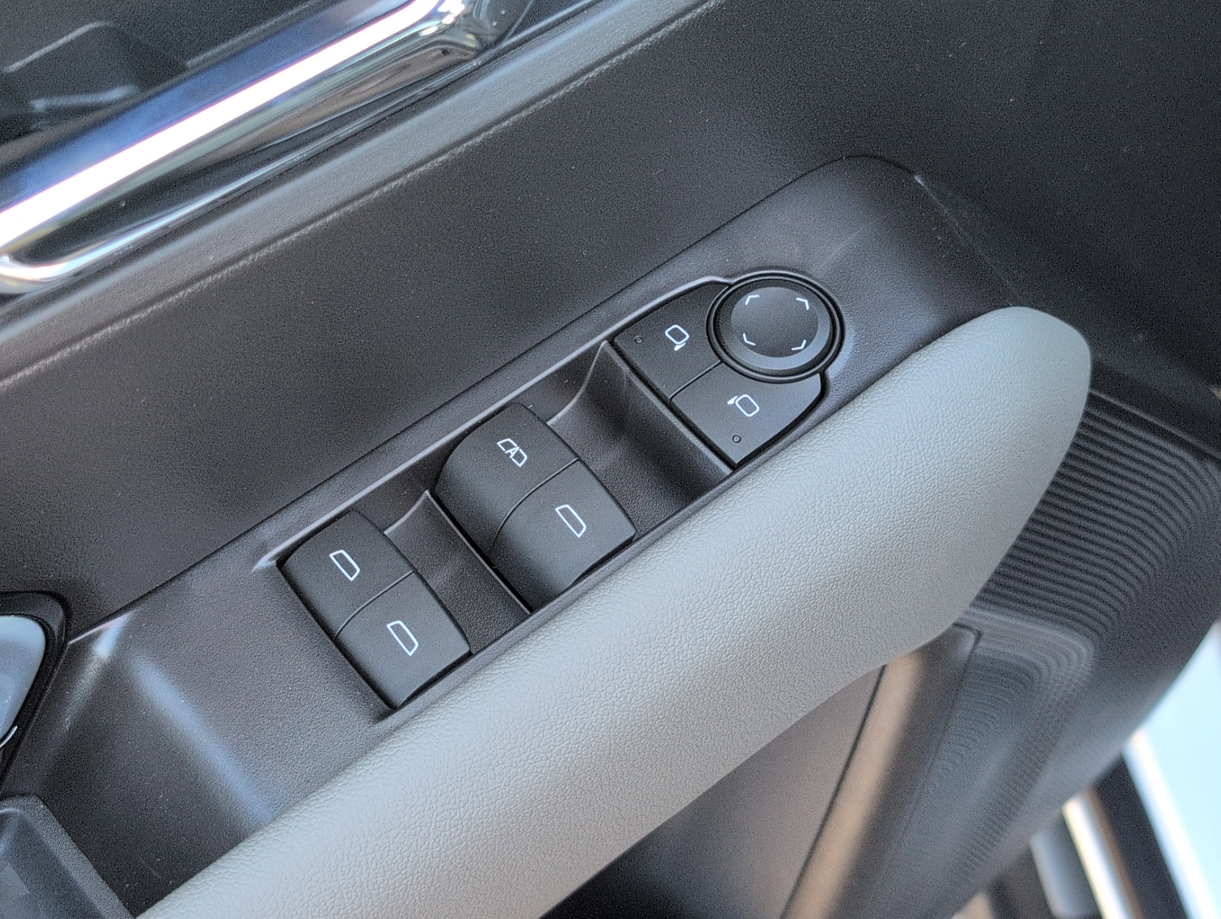 New 2026 Chevrolet Colorado ZR2 image 17