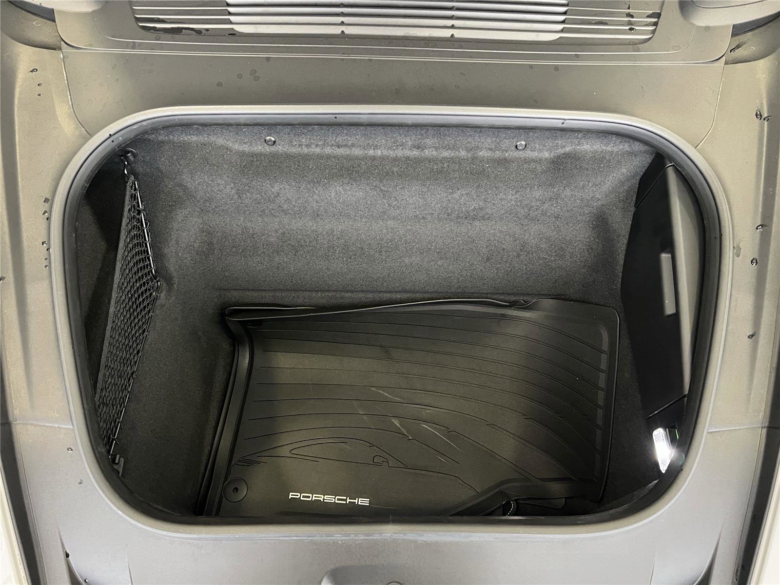 Certified 2024 Porsche 911 Carrera GTS image 25