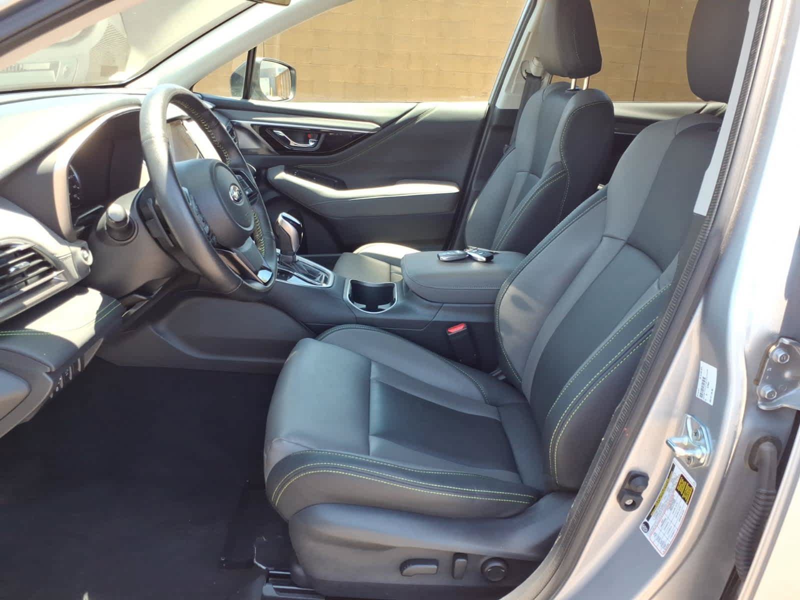 Certified 2025 Subaru Outback Onyx Edition AWD/4WD image 27