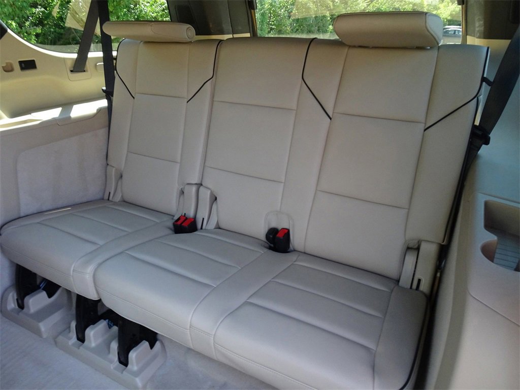 Used 2022 Cadillac Escalade ESV Premium Luxury image 15