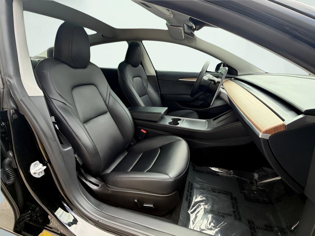 Used 2023 Tesla Model 3 Standard Range image 35