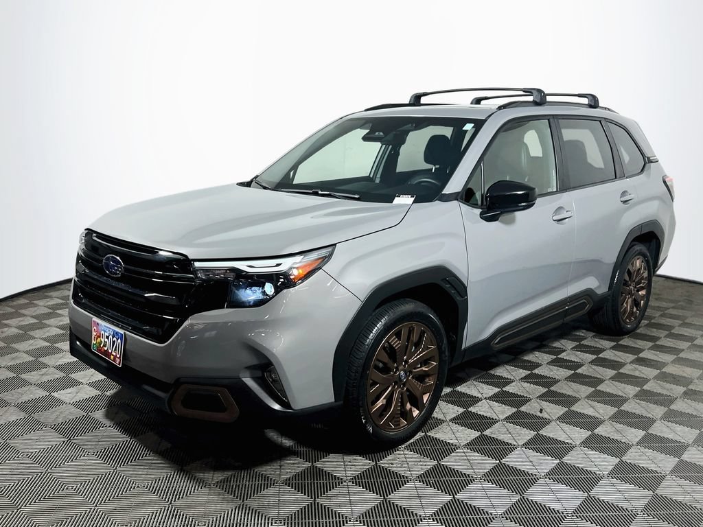 Used 2025 Subaru Forester Sport w/ Popular Package #1 AWD/4WD image 3