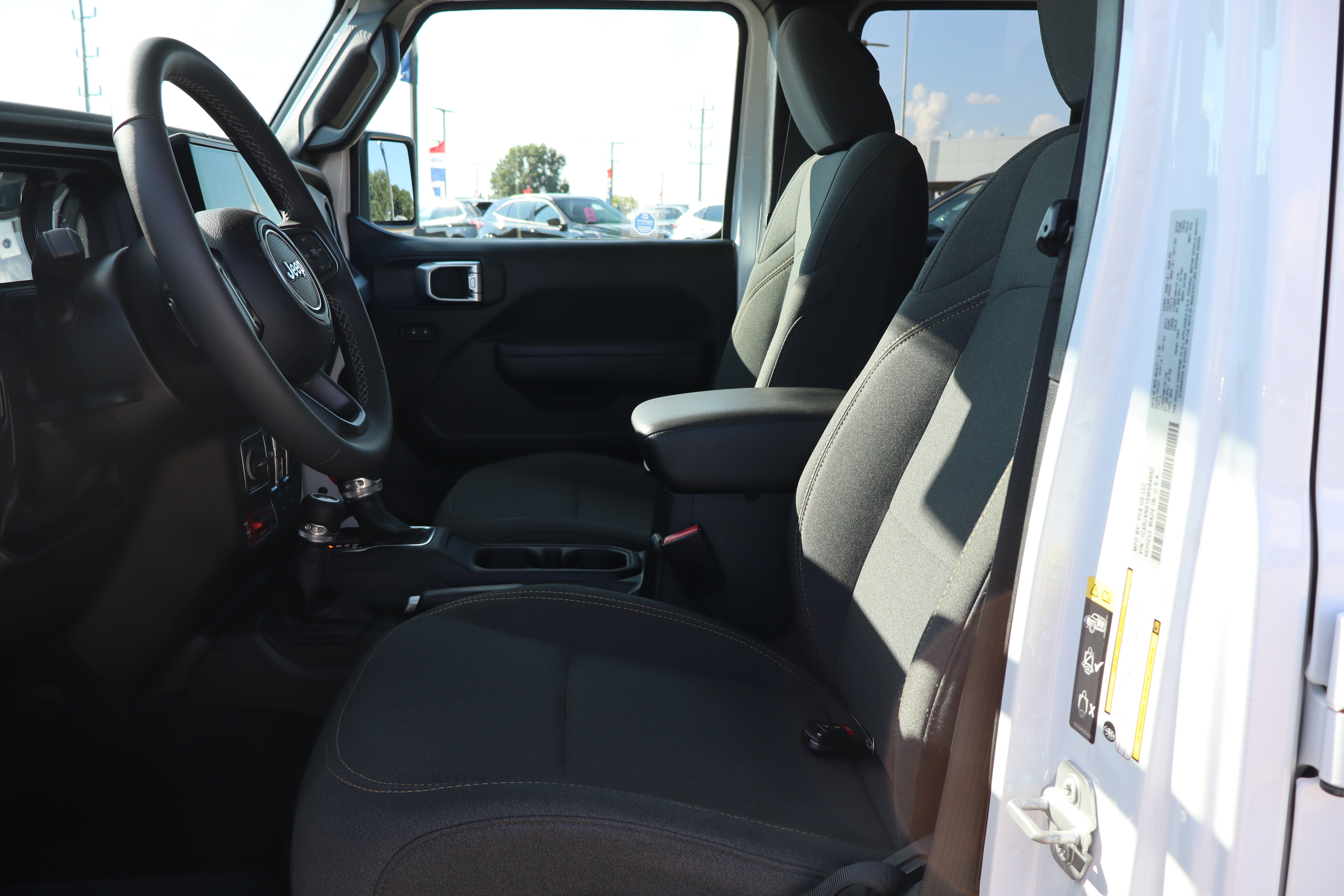 Used 2025 Jeep Wrangler Unlimited Sport S 4xe AWD/4WD image 9