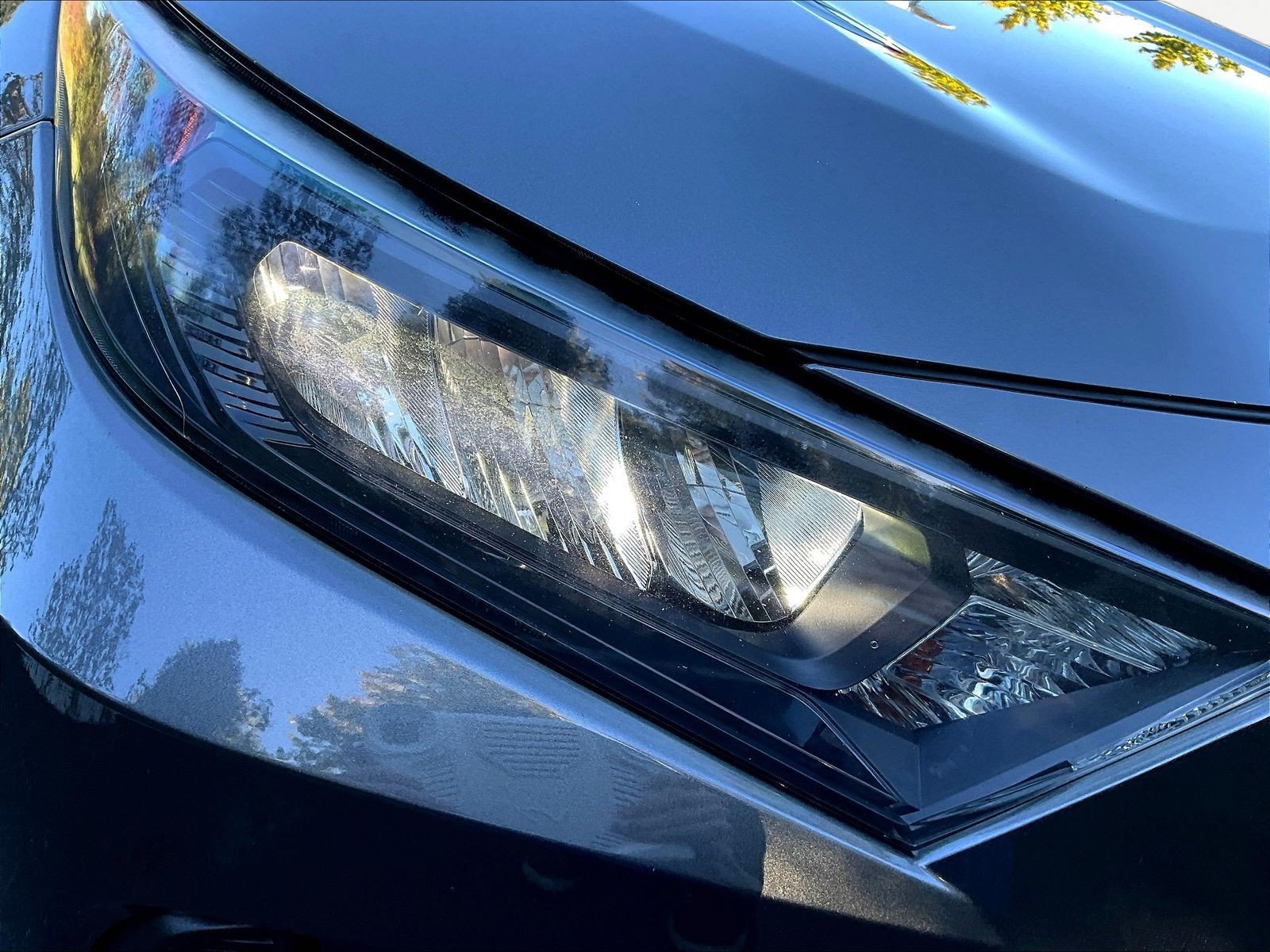 Used 2019 Toyota RAV4 LE FWD image 31