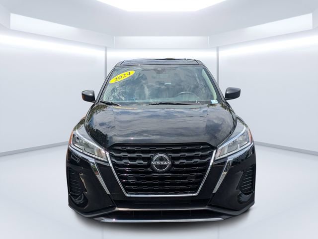 Used 2024 Nissan Kicks S FWD image 8