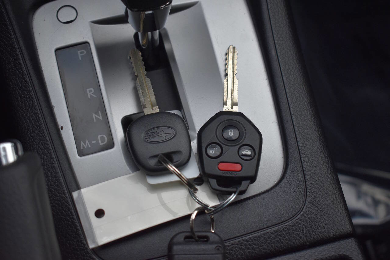 Used 2013 Subaru Impreza 2.0i Premium image 31