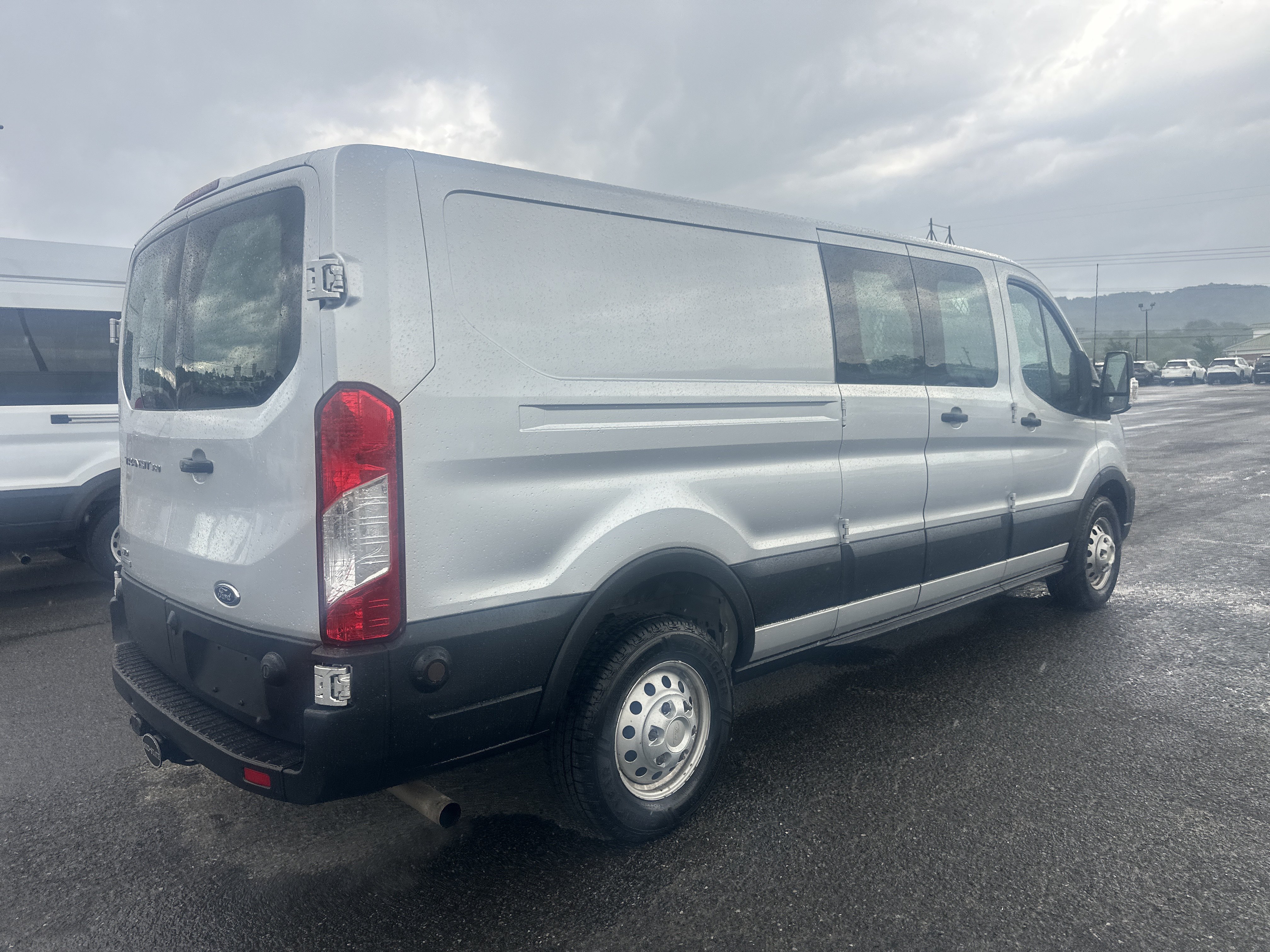 Used 2020 Ford Transit 350 Low Roof AWD image 6