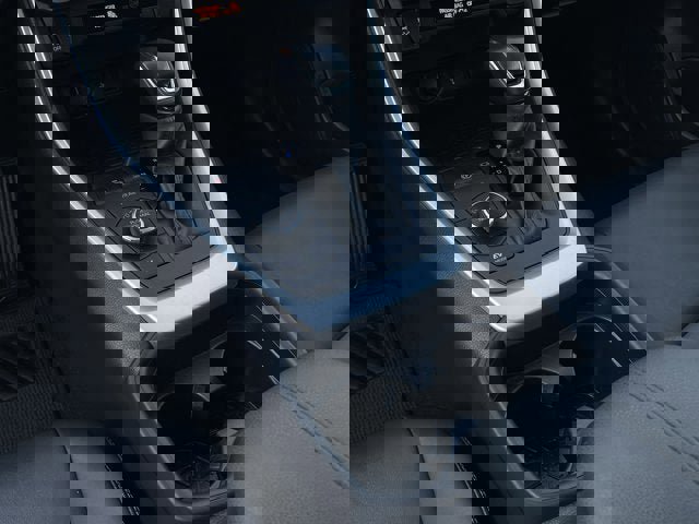 Used 2021 Toyota RAV4 XLE Premium w/ Carpet Mat Package (TMS) image 21