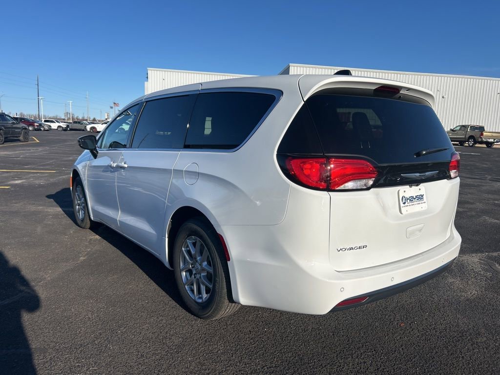 New 2026 Chrysler Voyager LX FWD image 5