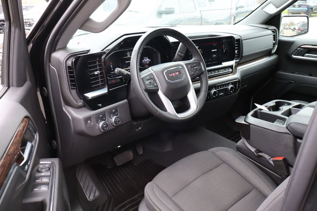 Used 2024 GMC Sierra 1500 Elevation image 11
