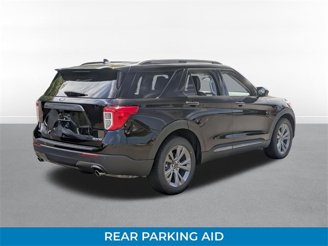Certified 2022 Ford Explorer XLT w/ Equipment Group 202A image 3