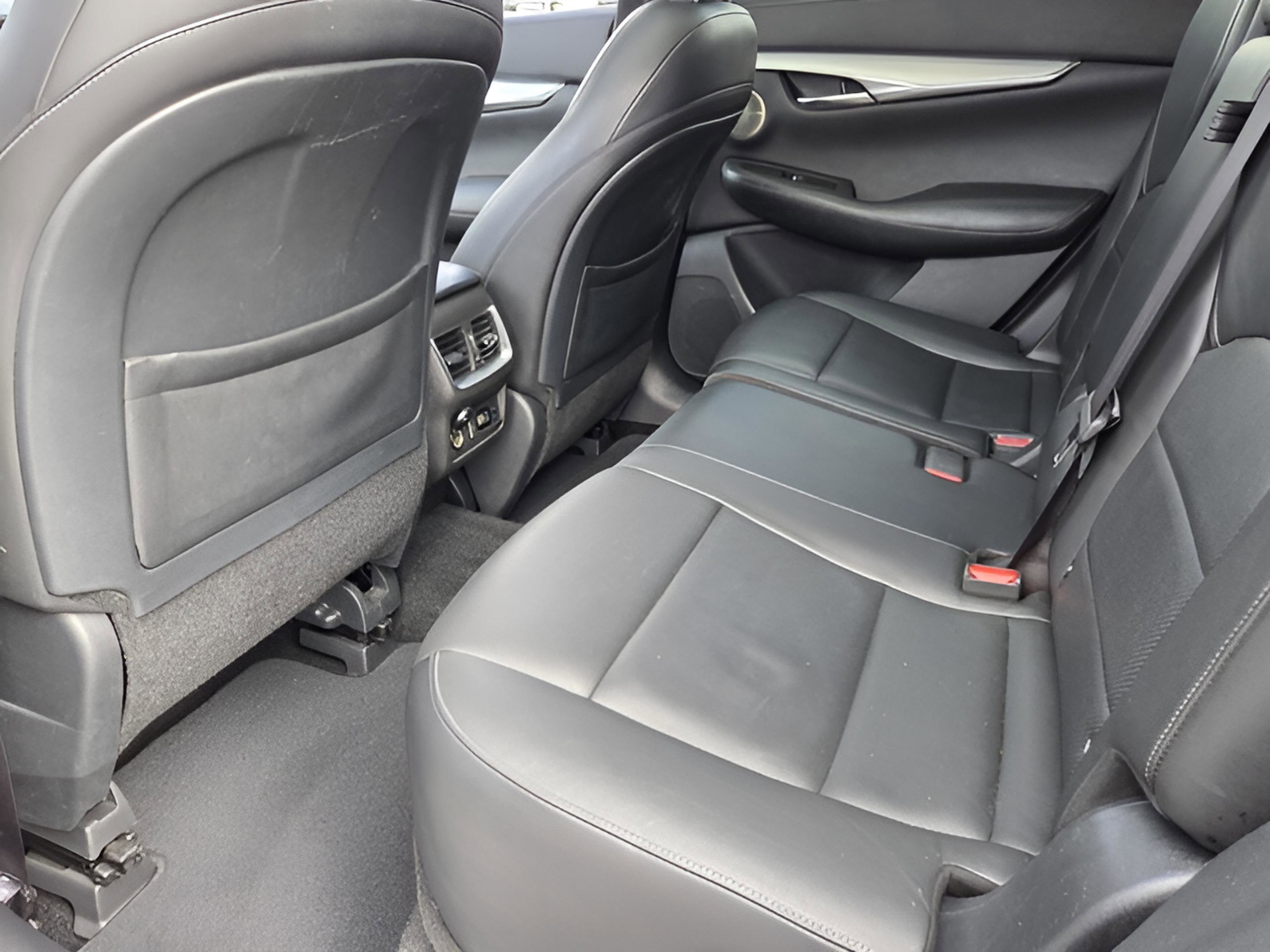 Used 2019 INFINITI QX50 Essential w/ Premium Heat Package image 12