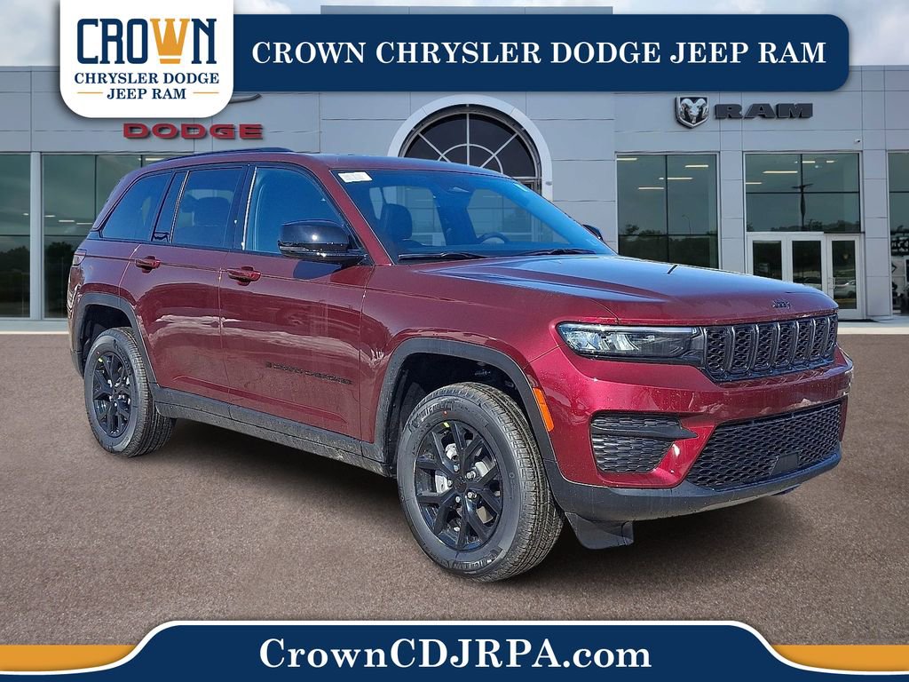New 2025 Jeep Grand Cherokee Altitude w/ Trailer Tow Package AWD/4WD image 1