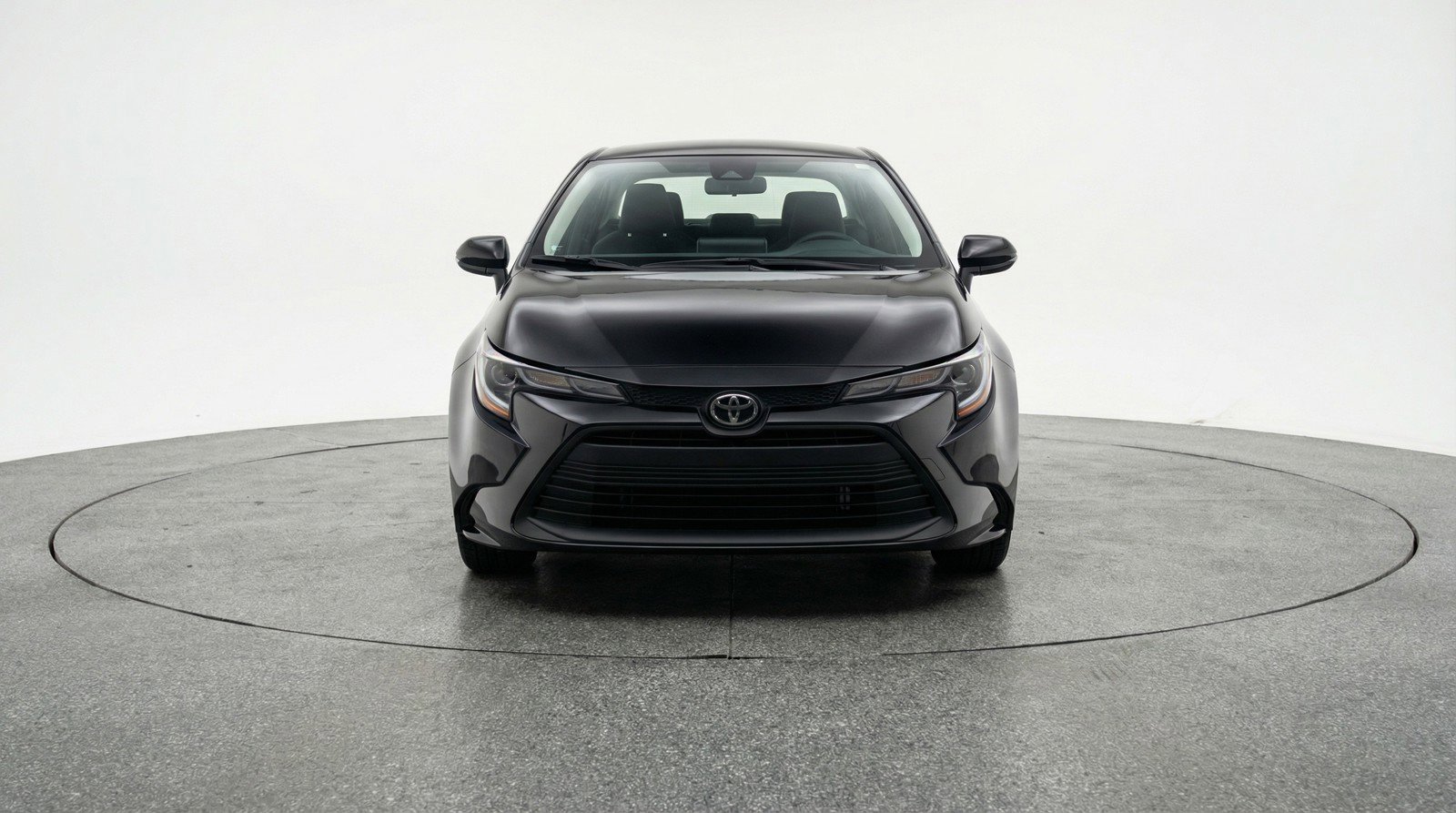 Used 2025 Toyota Corolla LE FWD image 2