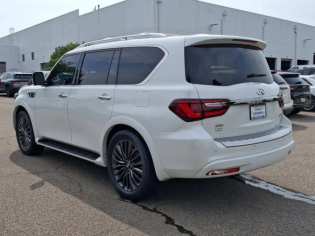 Used 2024 INFINITI QX80 Sensory AWD/4WD image 7