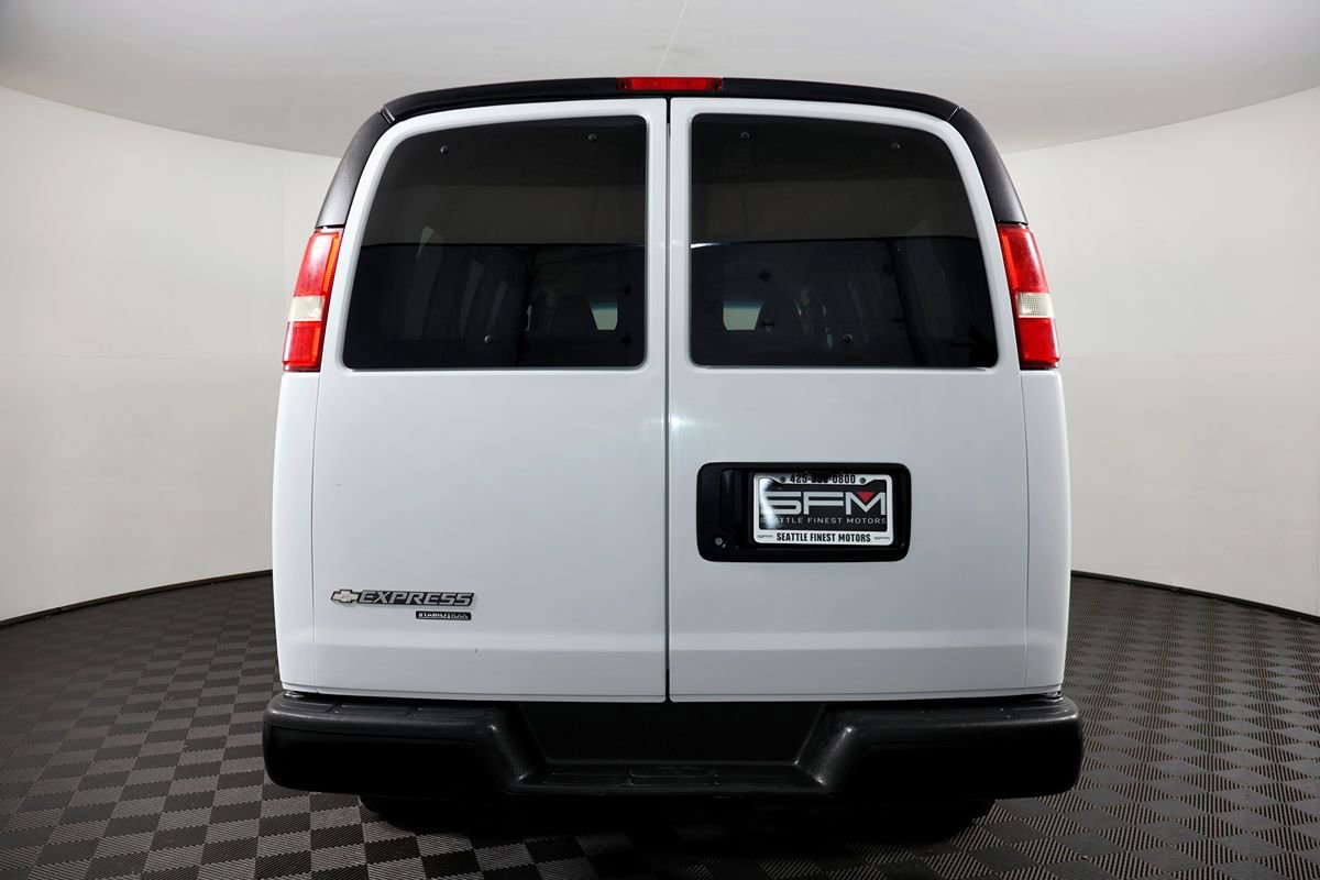 Used 2016 Chevrolet Express 2500 LS RWD image 10