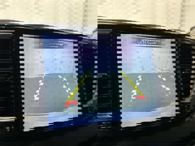 Used 2022 Chrysler Pacifica Touring-L image 23