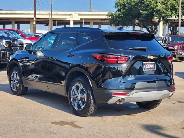 Used 2024 Chevrolet Blazer LT w/ Convenience Package FWD image 5