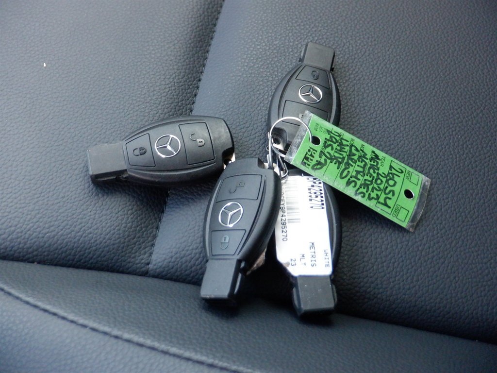 Used 2023 Mercedes-Benz Metris image 25